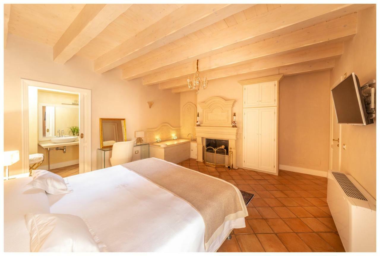 Boutique - Lodge & Suites Crotone Exterior photo